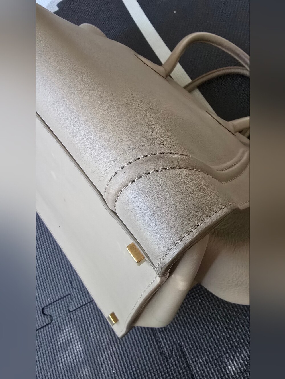 🌟CELINE Phantom Leather Handbag - Authentic - Picture 14 of 16